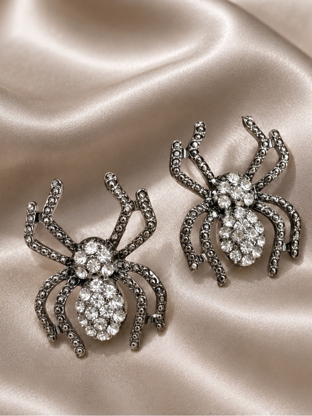 Gothic Crystal Spider Earrings – Gunmetal Statement Jewelry